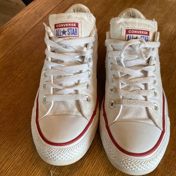 Converse Shoes - Converse low top.